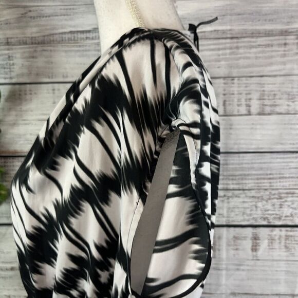 DKNY Blouse Top size Medium Black White Bow Tie Wedding Church Career Boho - Picture 9 of 14